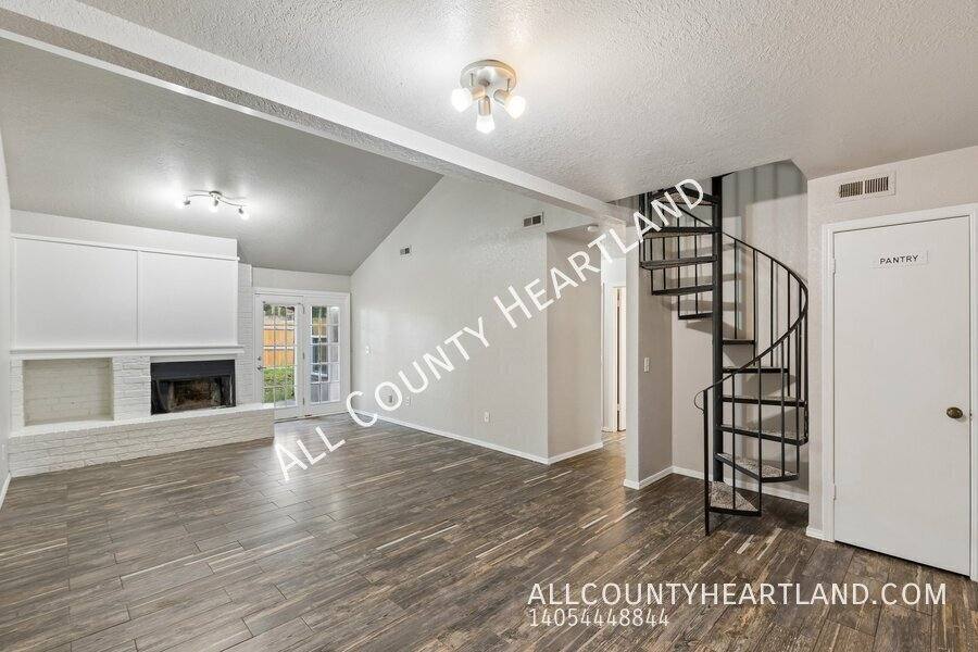 Apartment for rent at 709 Stonecroft Circle, Edmond, OK 73034