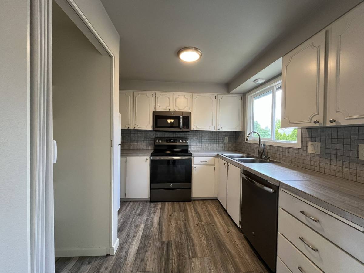 House for rent at 3919 SE Monroe St, Portland, OR 97222