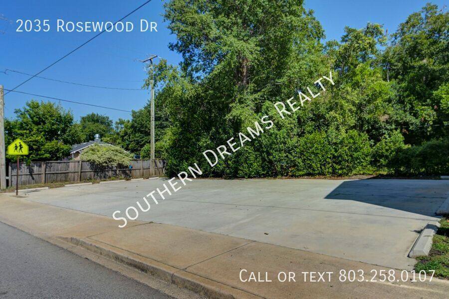 Townhouse for rent at 2035 Rosewood Dr, Columbia, SC 29205