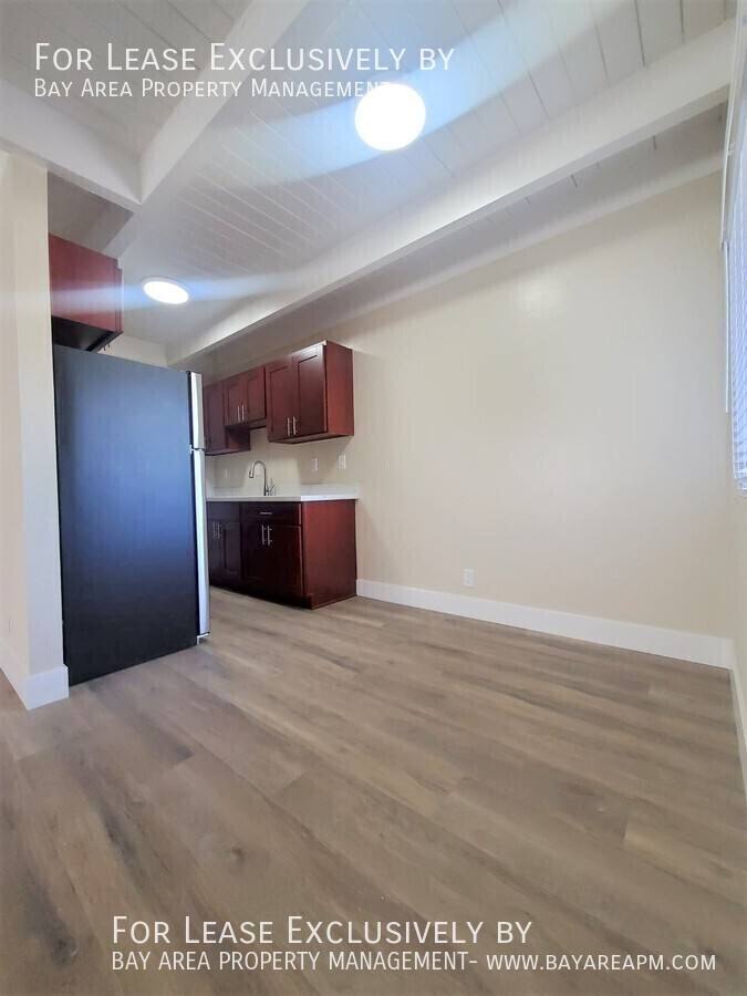 Apartment for rent at 1835 Villa St #6, Mountain View, CA 94041