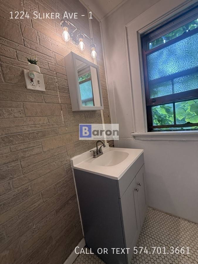 Apartment for rent at 1224 Sliker Ave #1, Cincinnati, OH 45205
