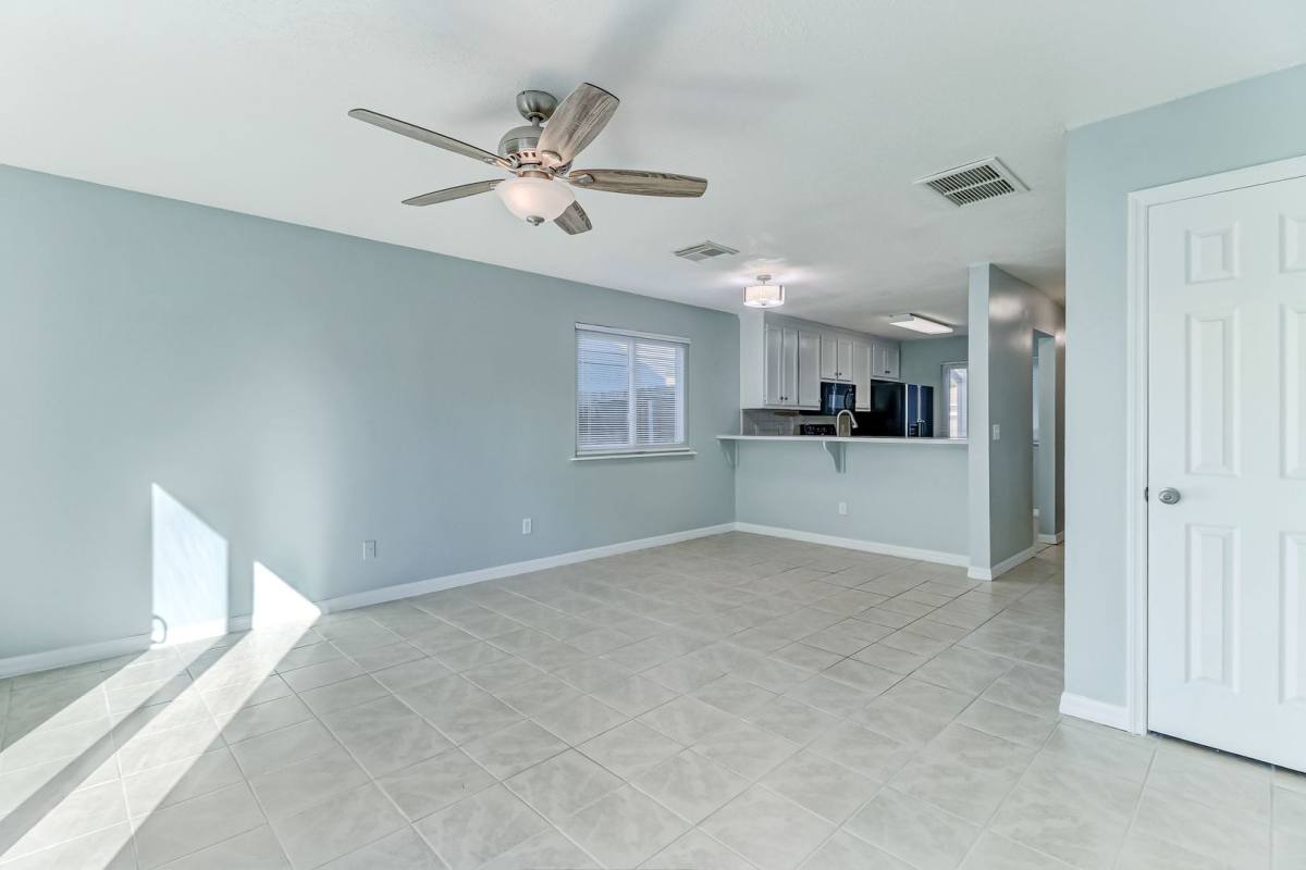 Townhouse for rent at 833 Mary St #B, Fernandina Beach, FL 32034