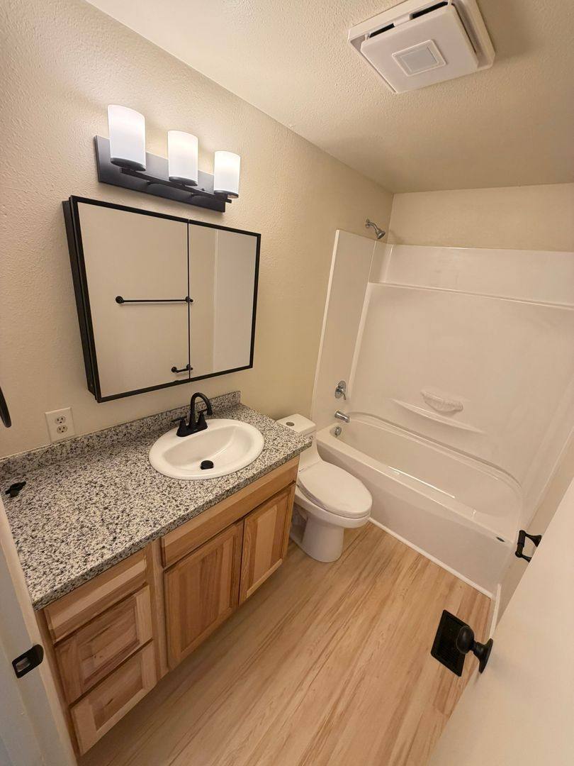 Townhouse for rent at 785-795 W Rose St, Lebanon, OR 97355