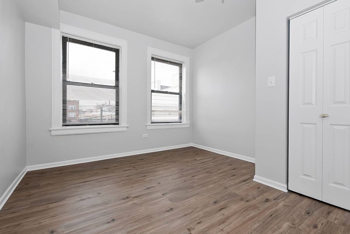 Apartment for rent at 11038-40 S Vernon Ave, Chicago, IL 60628