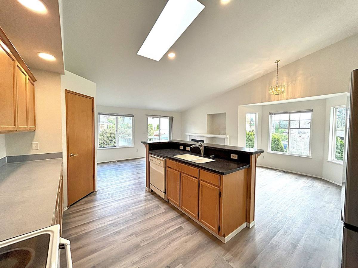House for rent at 3707 Browns Point Blvd, Tacoma, WA 98422