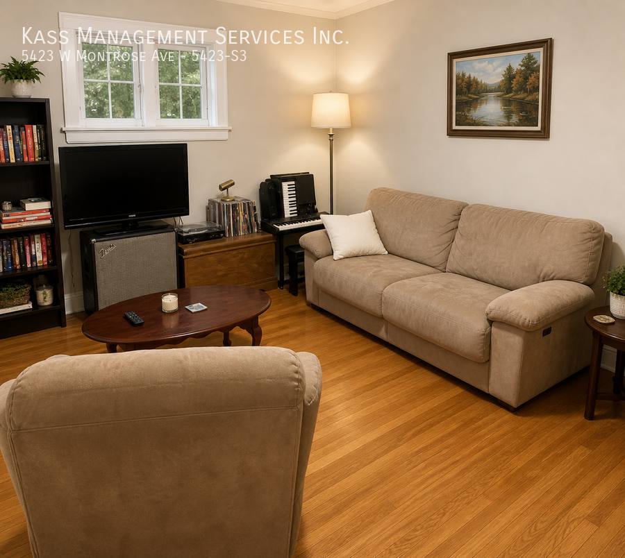 Apartment for rent at 5423 W Montrose Ave #S3, Chicago, IL 60641