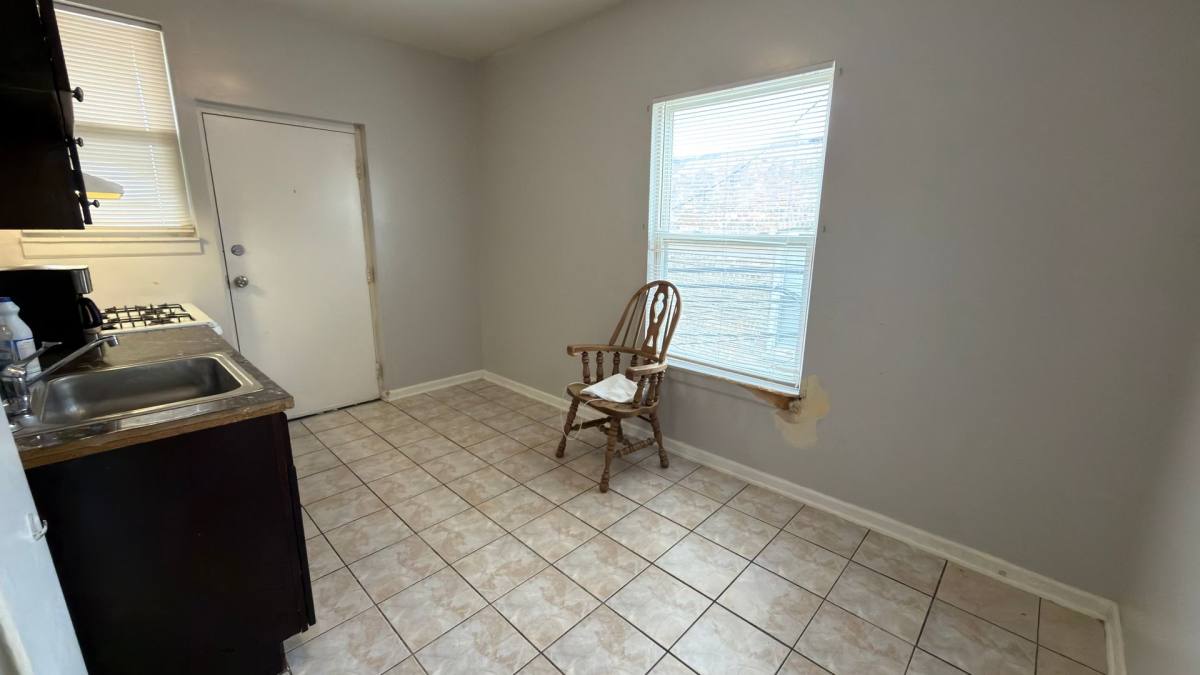 Apartment for rent at 1056 N Hamlin Ave 3801-07 W Thomas, Chicago, IL 60651