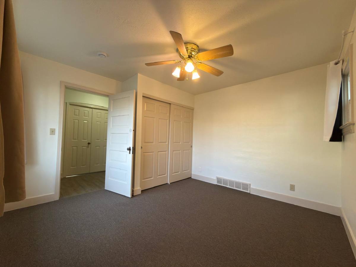 Apartment for rent at 320 E Indiana Ave #B, Spokane, WA 99207