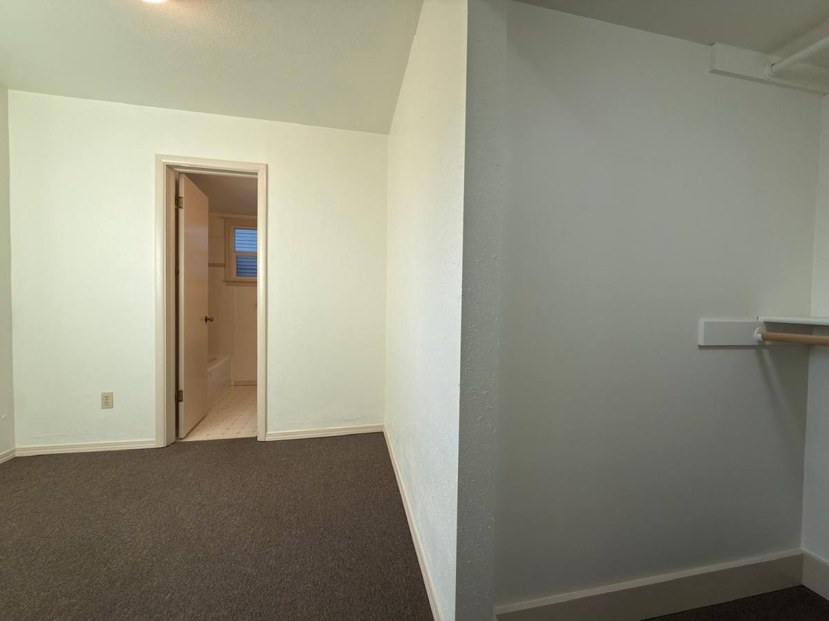 Apartment for rent at 320 E Indiana Ave #B, Spokane, WA 99207