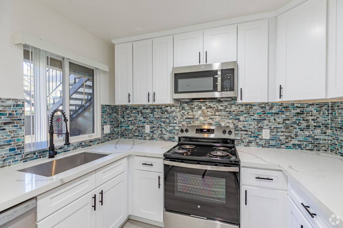 Apartment for rent at 4665 Home Ave, San Diego, CA 92105