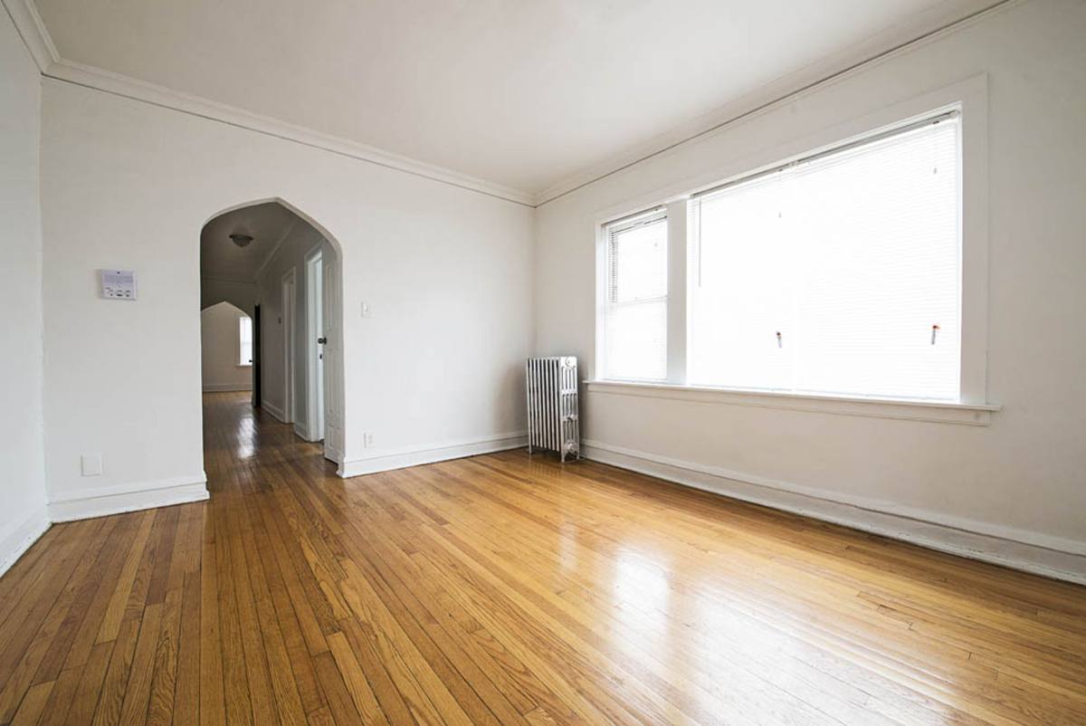 Apartment for rent at 8253-59 S Ingleside Ave, Chicago, IL 60619
