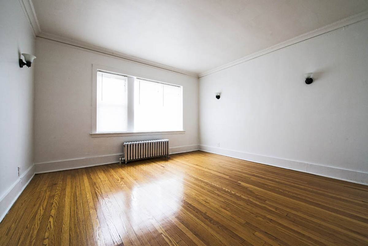 Apartment for rent at 8253-59 S Ingleside Ave, Chicago, IL 60619