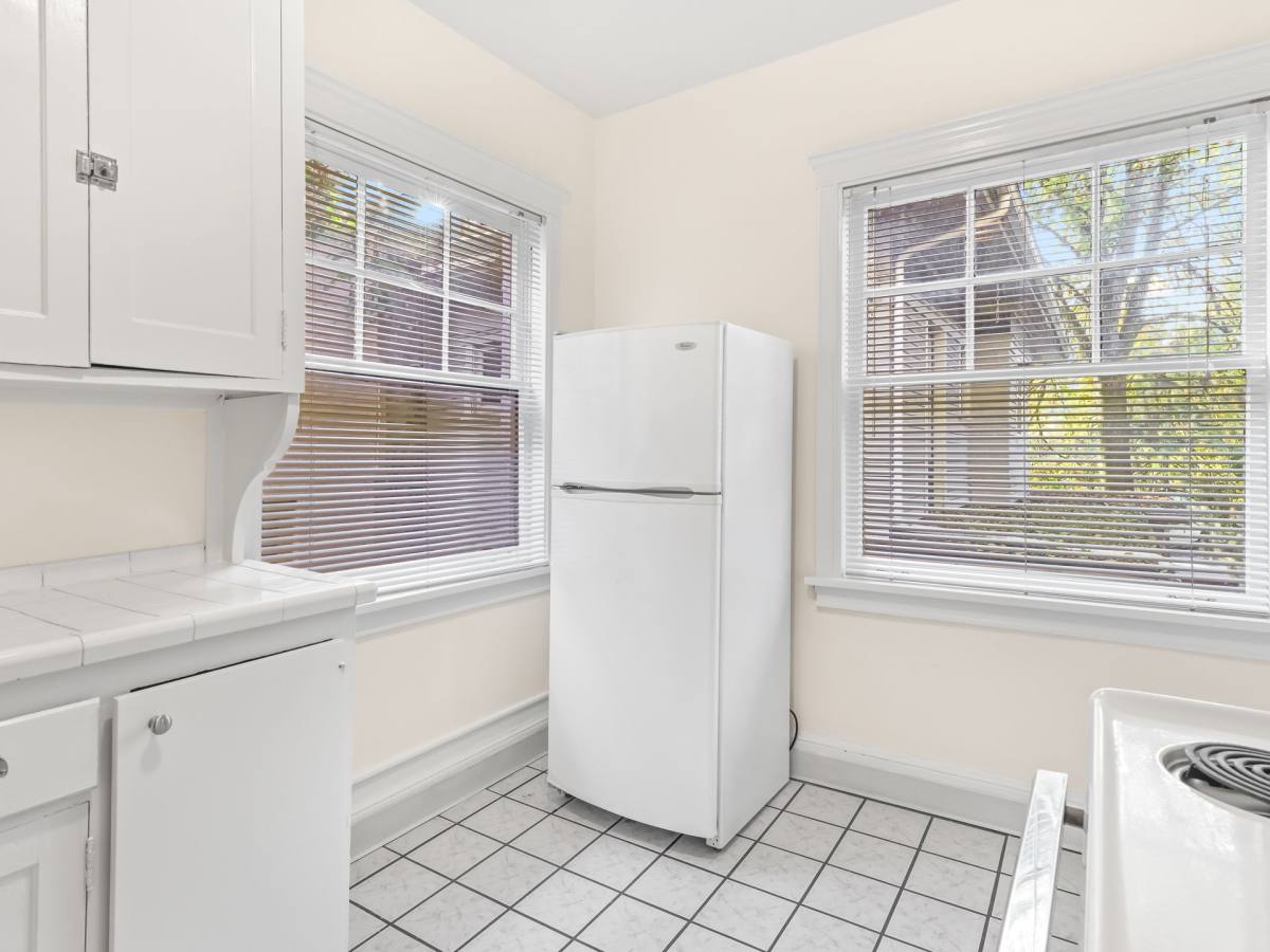 Apartment for rent at 2210 NW Everett St, Portland, OR 97210