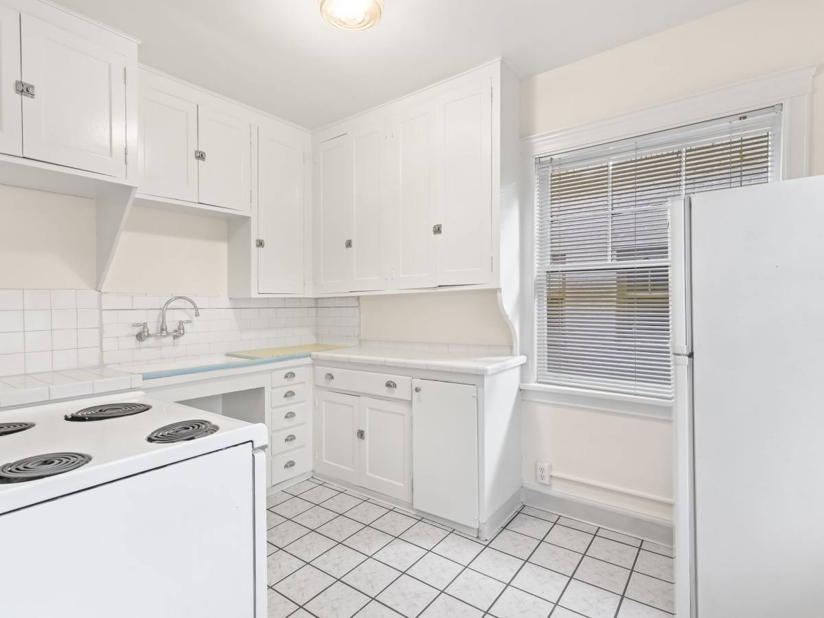 Apartment for rent at 2210 NW Everett St, Portland, OR 97210