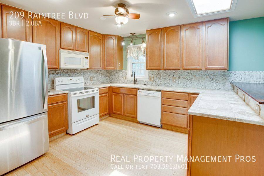 House for rent at 209 Raintree Blvd, Stafford, VA 22556