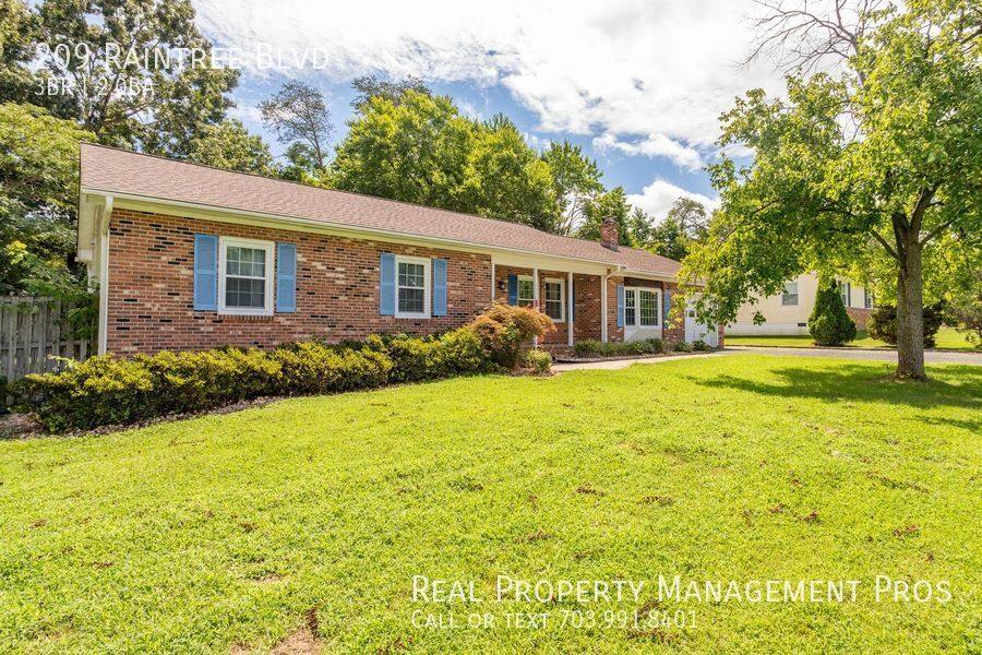 House for rent at 209 Raintree Blvd, Stafford, VA 22556