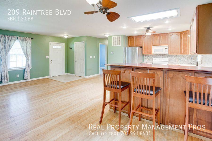 House for rent at 209 Raintree Blvd, Stafford, VA 22556