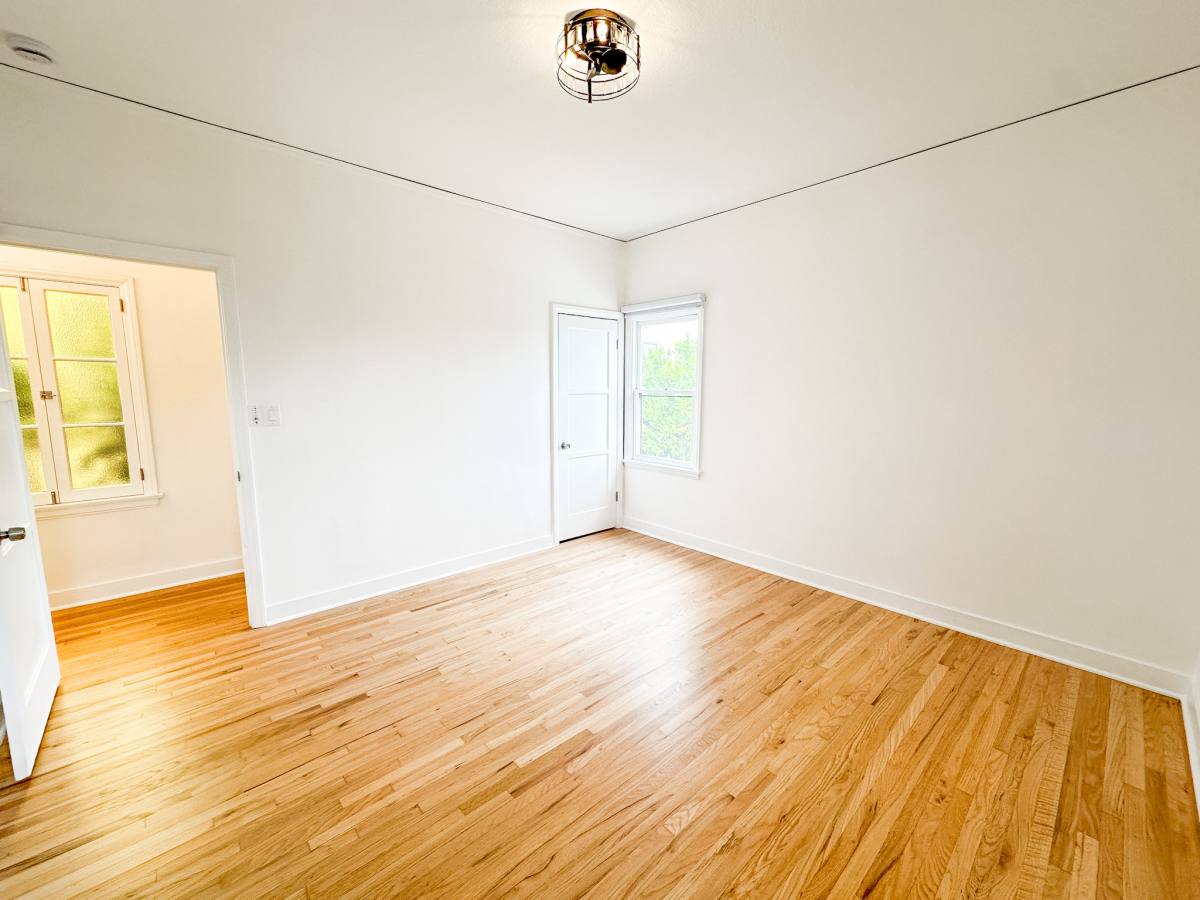 Apartment for rent at 1540 E Wilson Ave #B, Glendale, CA 91205