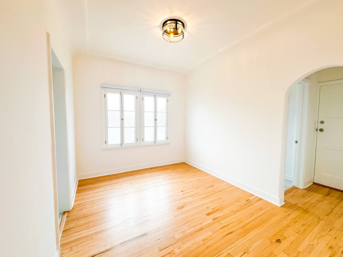 Apartment for rent at 1540 E Wilson Ave #B, Glendale, CA 91205