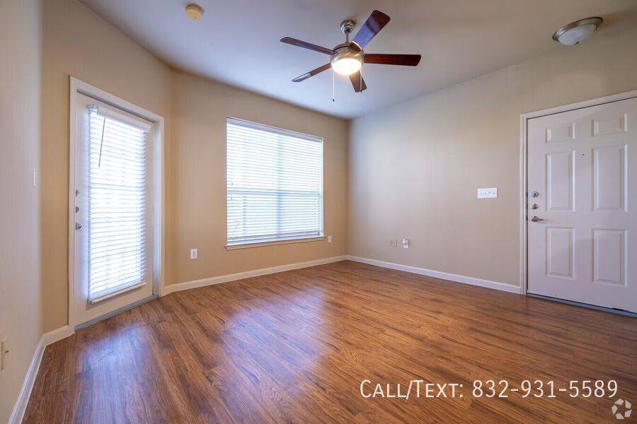 Apartment for rent at 1633 Wilson Rd #LWV1, Conroe, TX 77304