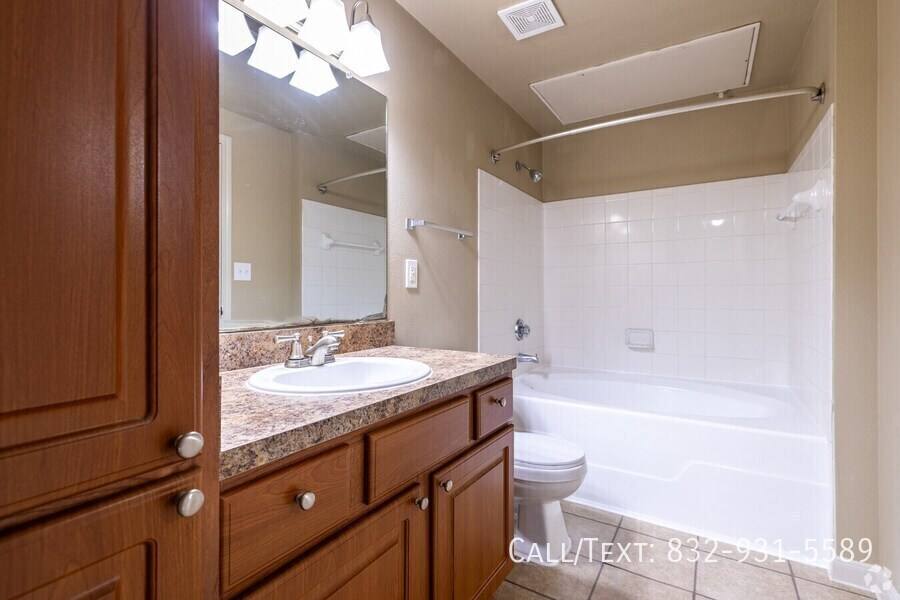 Apartment for rent at 1633 Wilson Rd #LWV1, Conroe, TX 77304