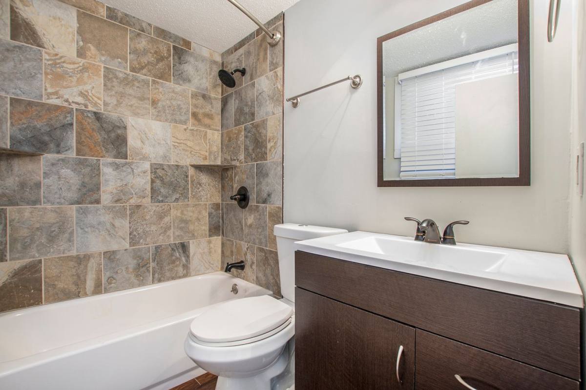 House for rent at 5335 Reeds Rd, Mission, KS 66202