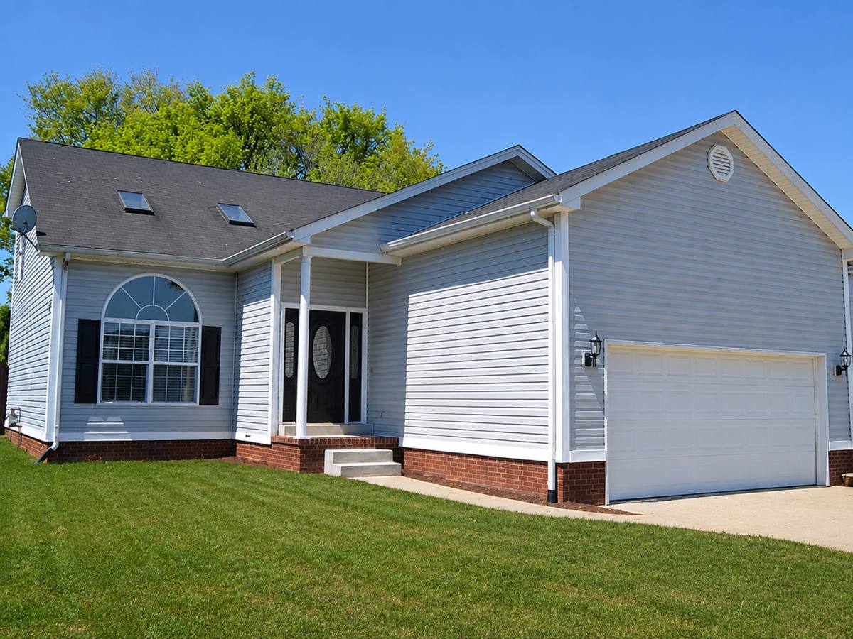 House for rent at 717 Springfield Blvd, Bowling Green, KY 42104