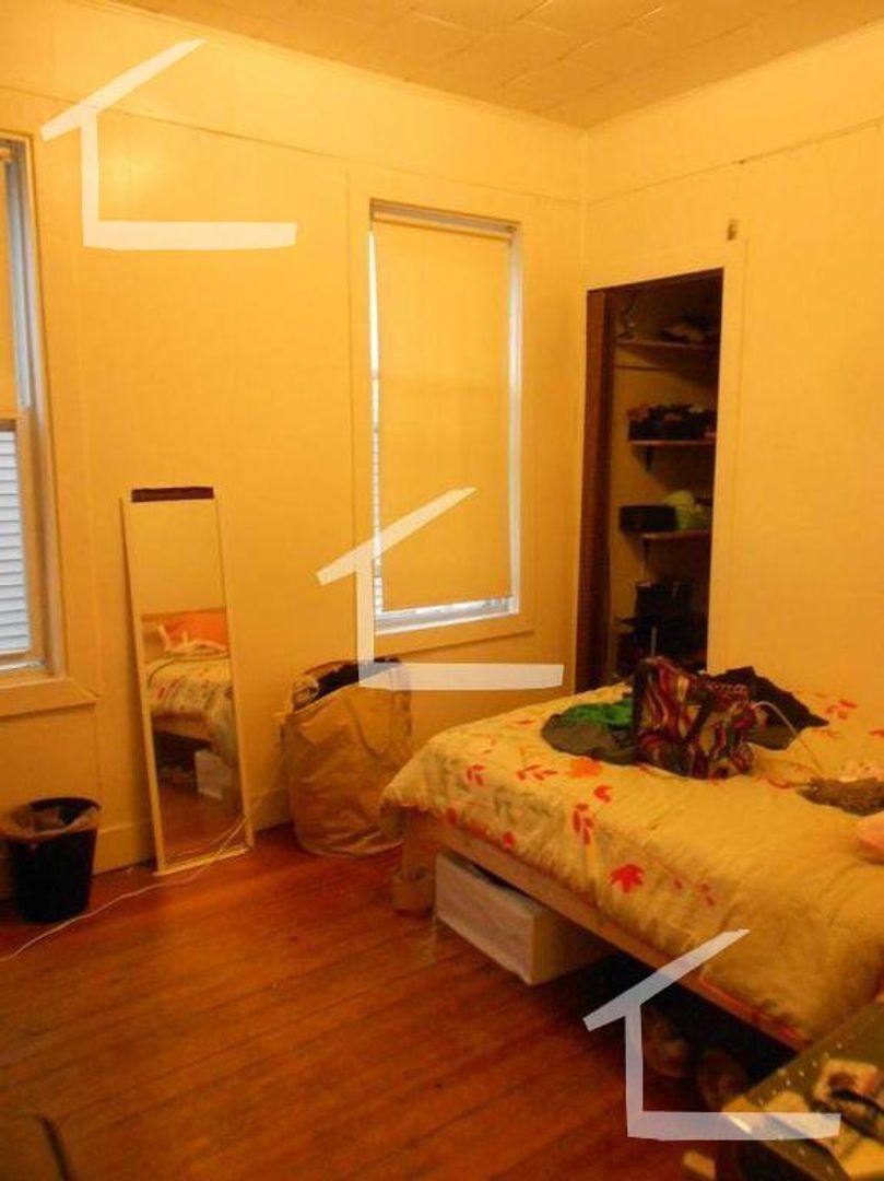 Apartment for rent at 4 Gardner Terrace #3C, Allston, MA 02134