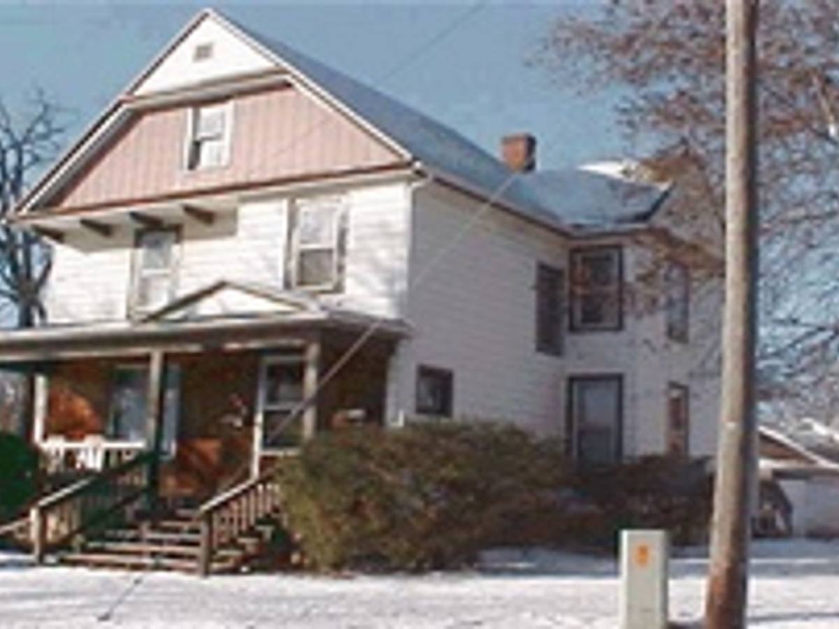 House for rent at 162 S High St, Janesville, WI 53548