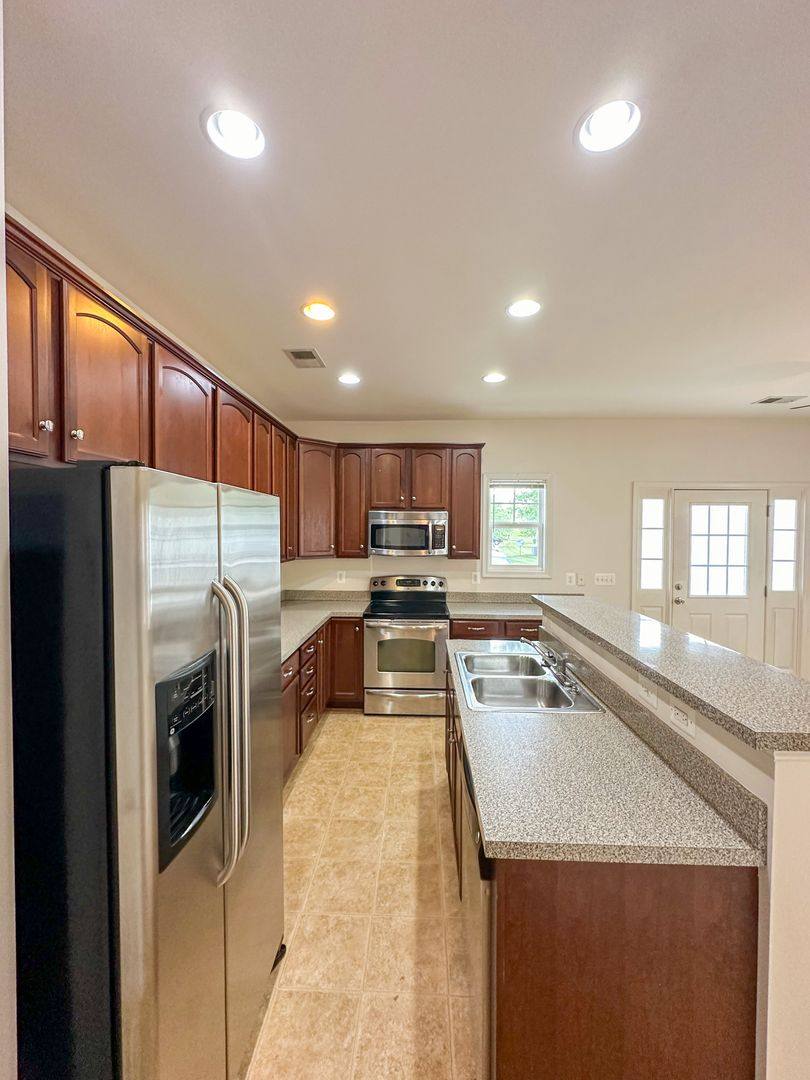 Townhouse for rent at 106A Villa Circle, Palmyra, VA 22963
