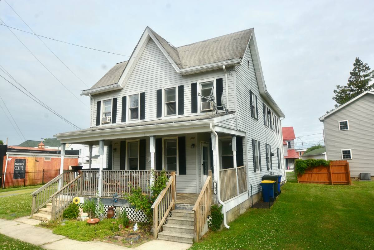Apartment for rent at 303 Smyrna Ave, Clayton, DE 19938