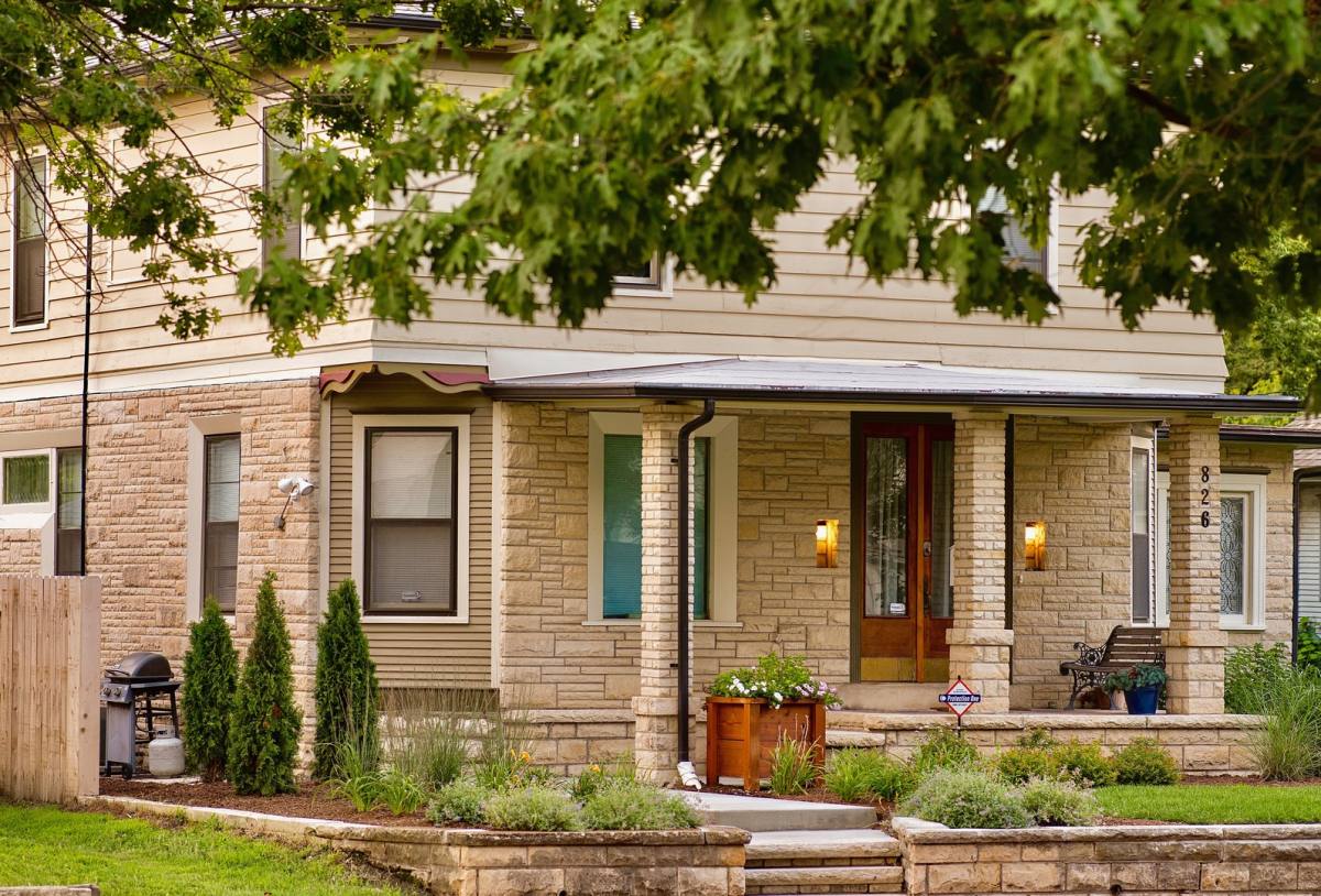 Apartment for rent at 826 Vattier St, Manhattan, KS 66502