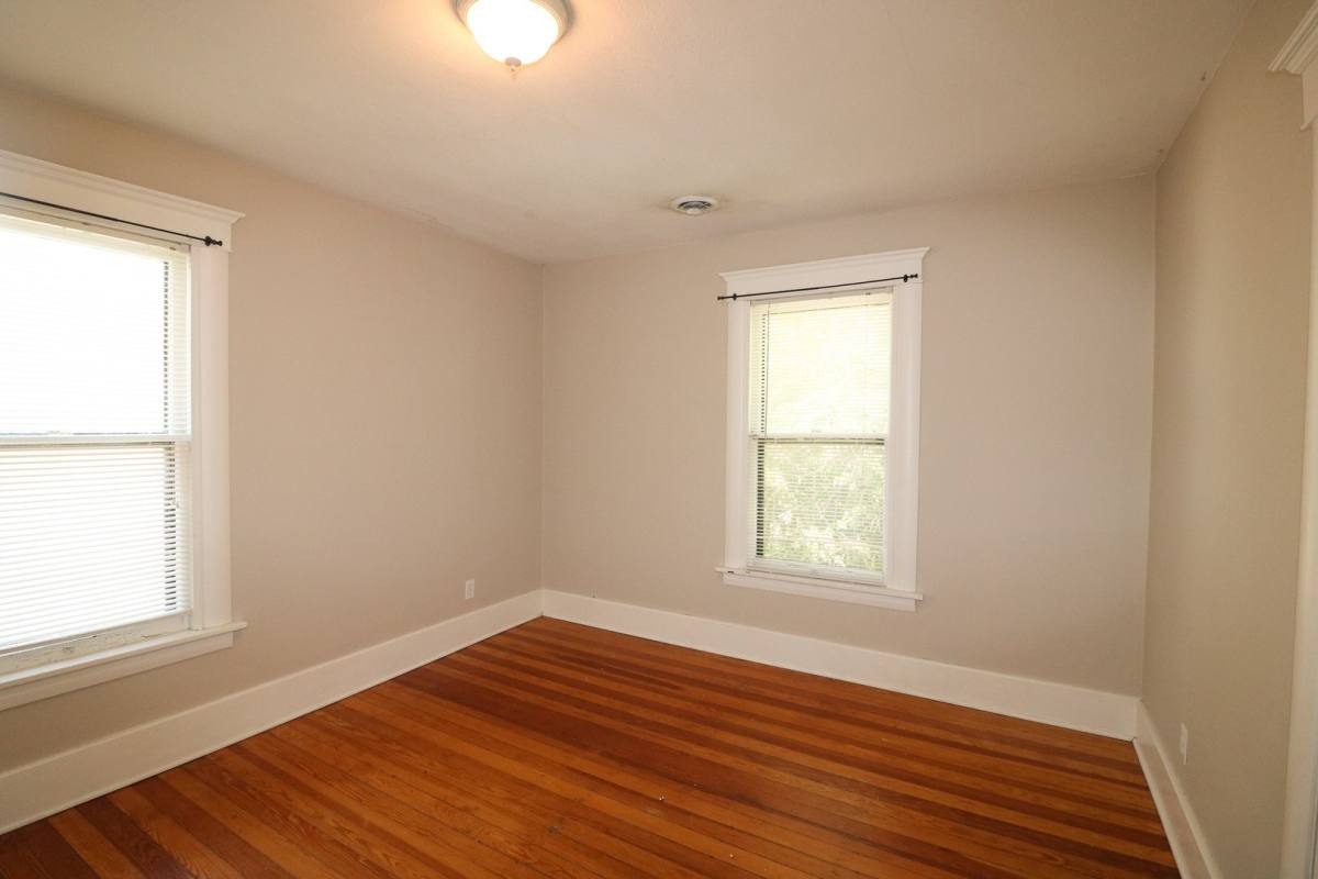 Apartment for rent at 826 Vattier St, Manhattan, KS 66502
