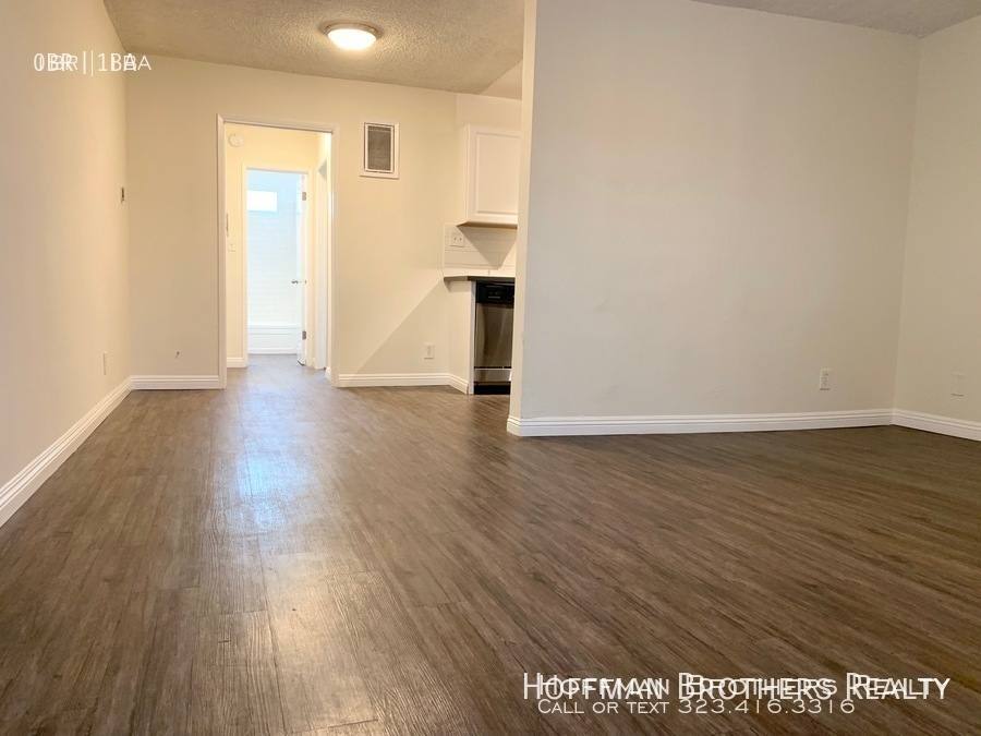 Apartment for rent at 4845 Saturn St #4, Los Angeles, CA 90019