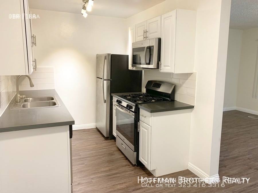 Apartment for rent at 4845 Saturn St #4, Los Angeles, CA 90019