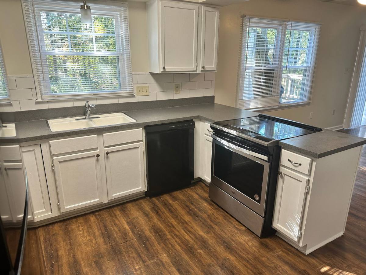 House for rent at 4307 Saxonbury Way, Charlotte, NC 28269