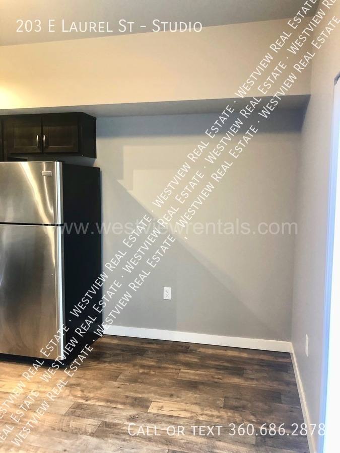 Apartment for rent at 203 E Laurel St, Bellingham, WA 98225