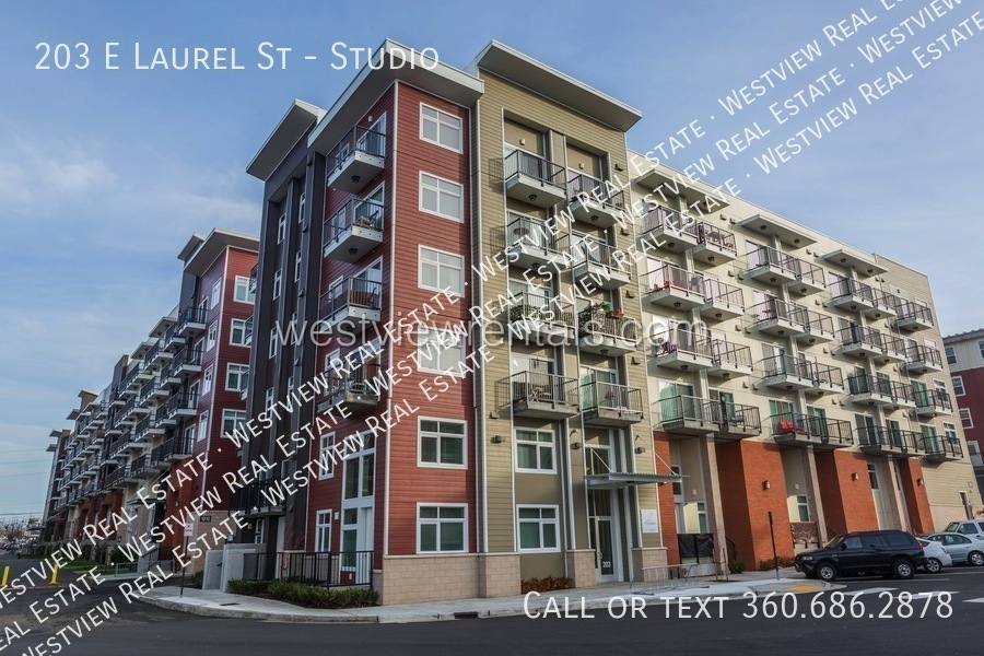 Apartment for rent at 203 E Laurel St, Bellingham, WA 98225