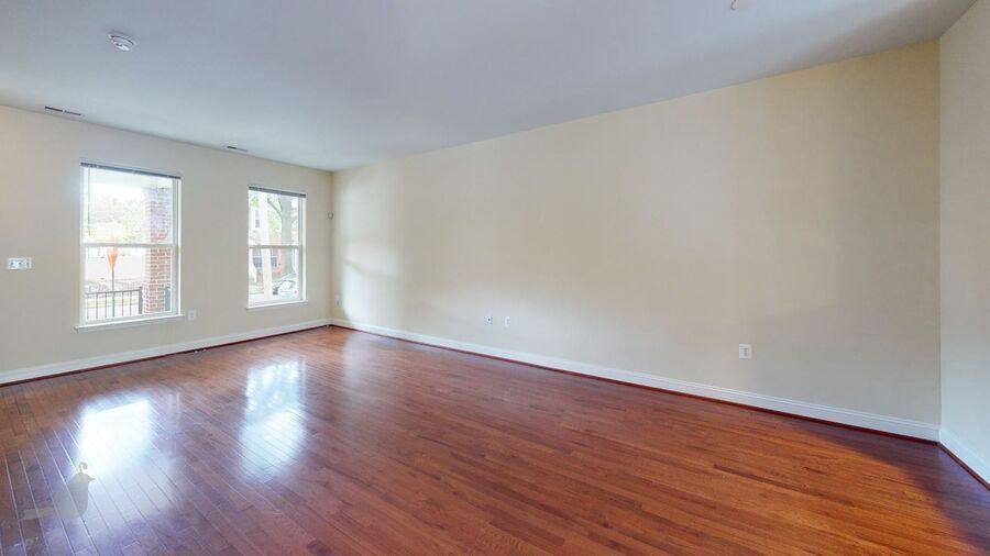 Townhouse for rent at 720 Barnes St NE, Washington, DC 20019