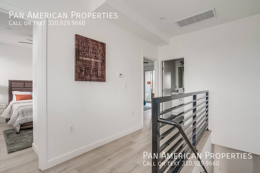 Townhouse for rent at 125 E Spruce Ave #3, Inglewood, CA 90301