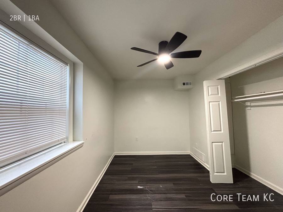 Apartment for rent at 4903 Walnut St #2, Kansas City, MO 64112