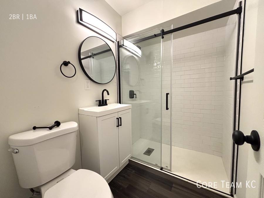 Apartment for rent at 4903 Walnut St #2, Kansas City, MO 64112