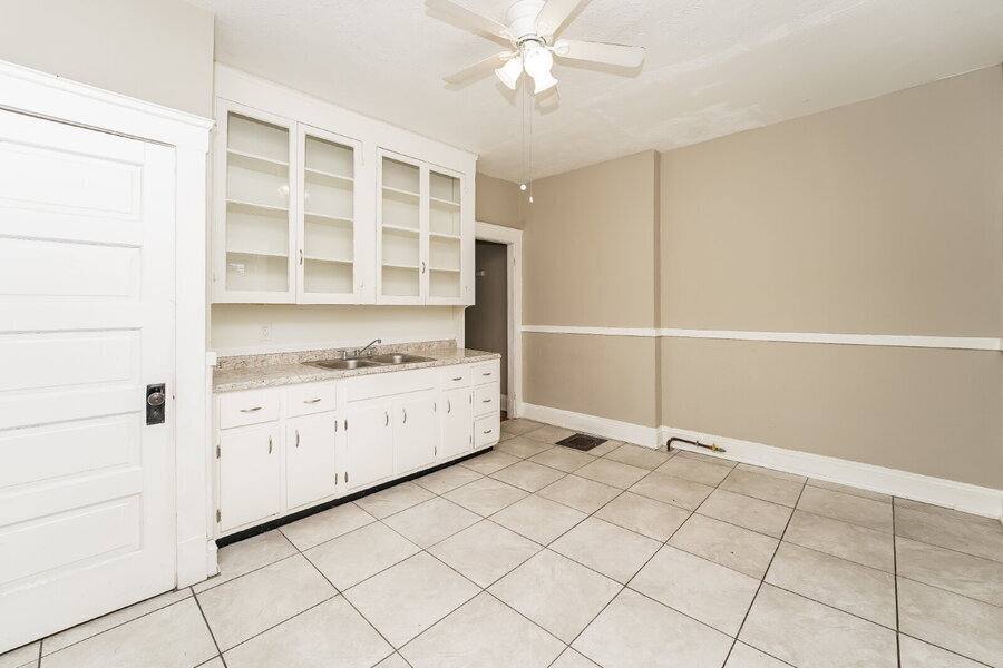 Apartment for rent at 4105 Cypress Ave #RIGHT, Cleveland, OH 44109
