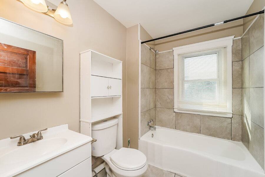 Apartment for rent at 4105 Cypress Ave #RIGHT, Cleveland, OH 44109