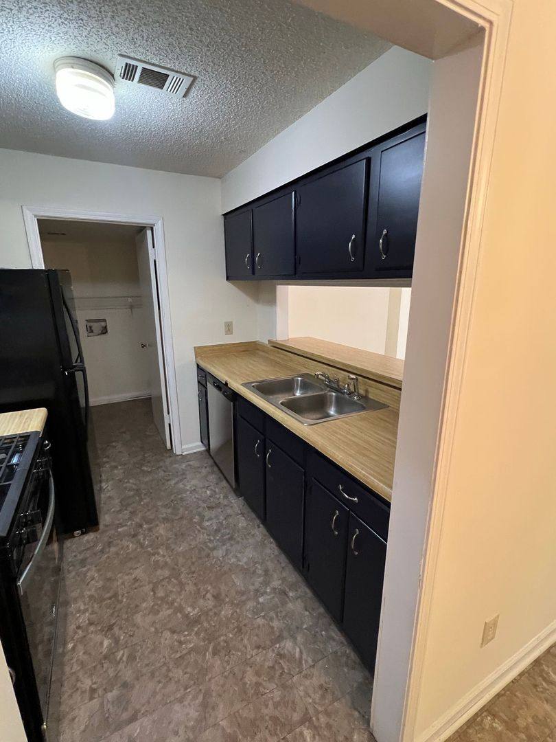 Apartment for rent at 2633 Dorian Dr, Snellville, GA 30078