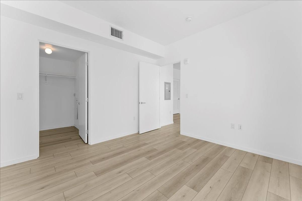 Apartment for rent at 636 N Juanita Ave #205, Los Angeles, CA 90004