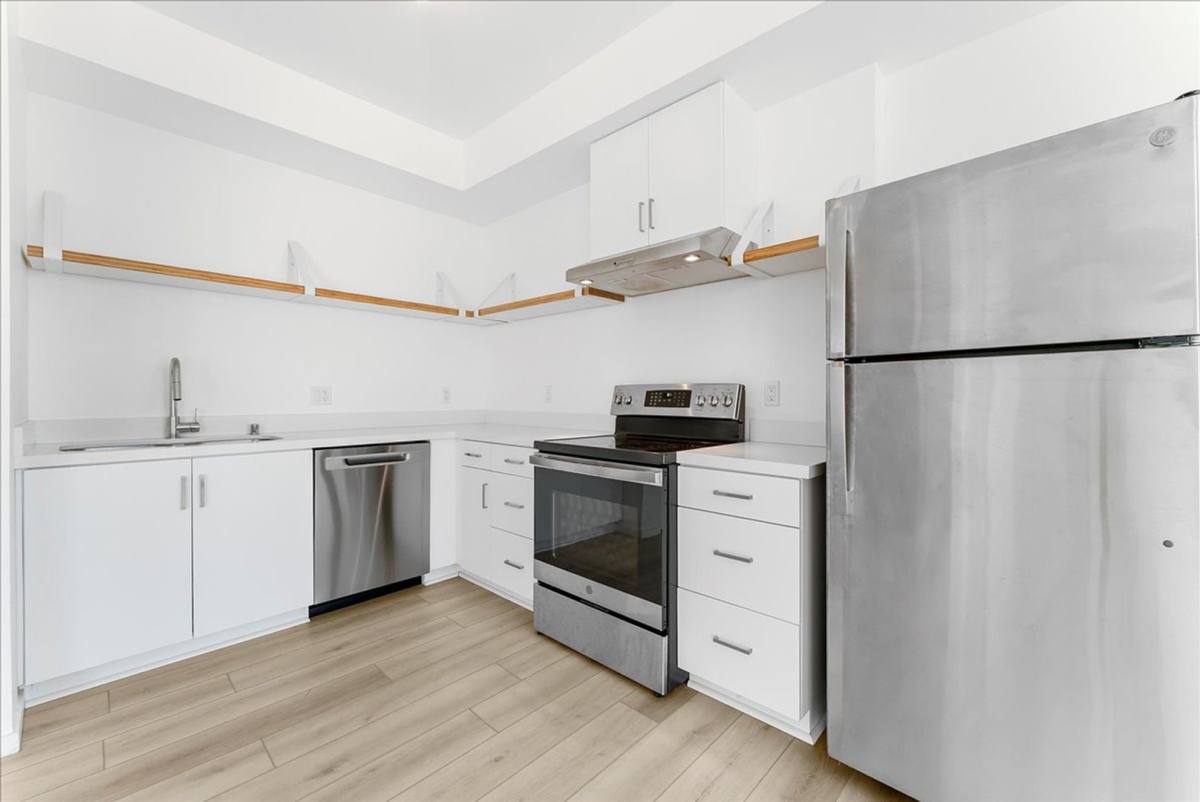 Apartment for rent at 636 N Juanita Ave #205, Los Angeles, CA 90004