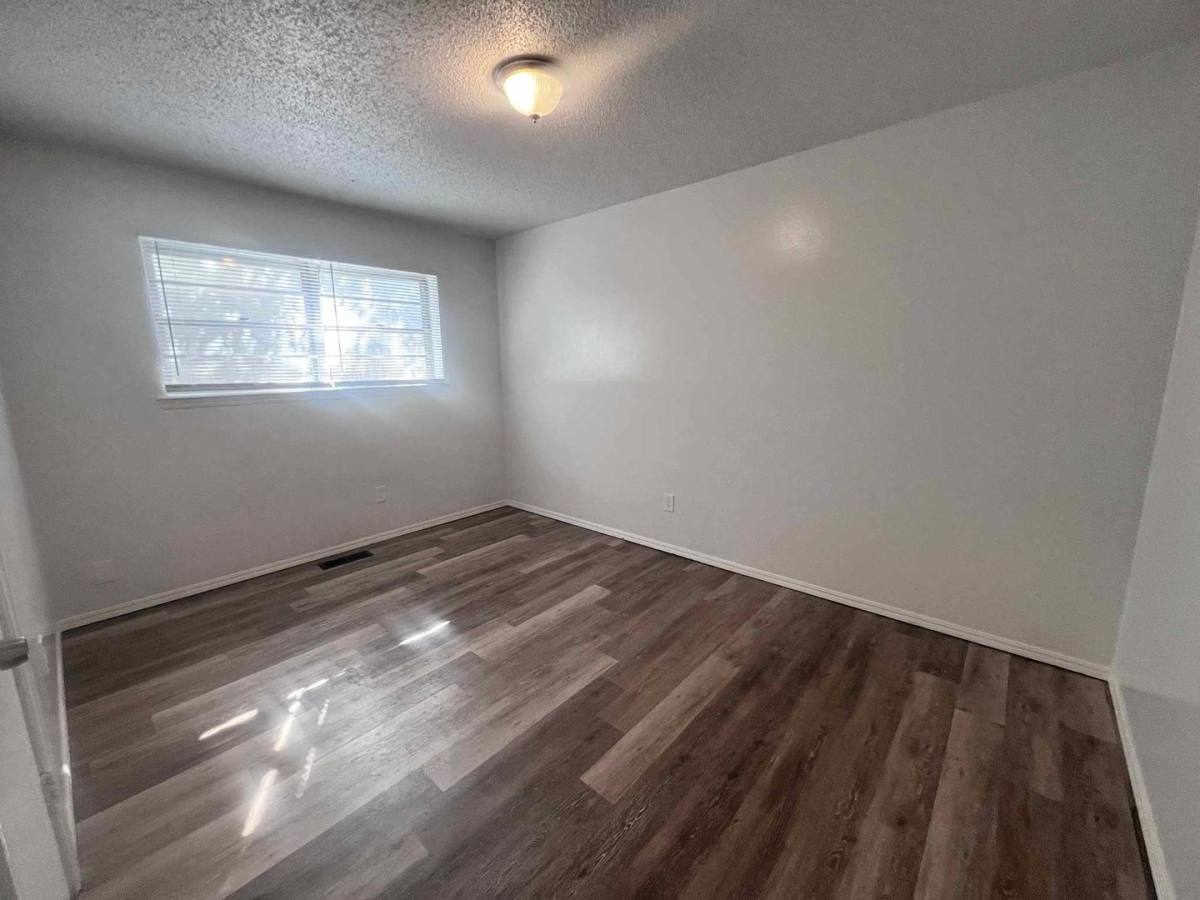 House for rent at 413 Meadow Lake Dr, Edmond, OK 73003
