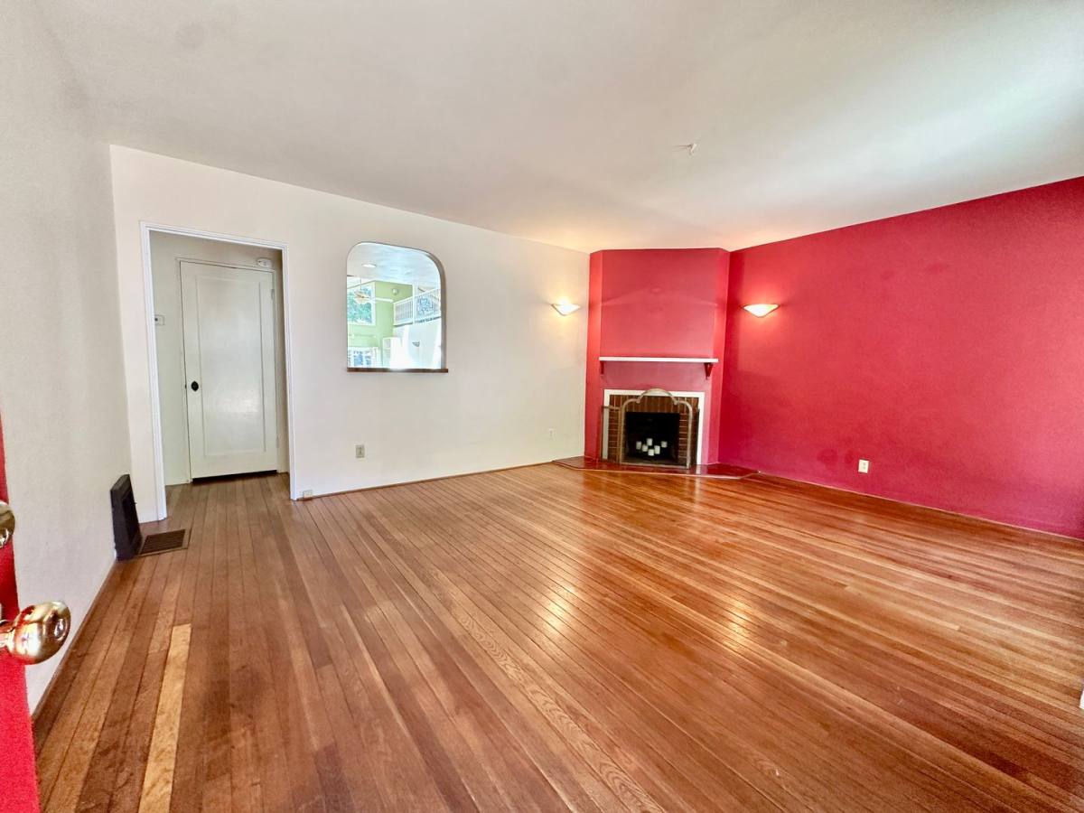 House for rent at 11 Hillview Ave, San Rafael, CA 94901