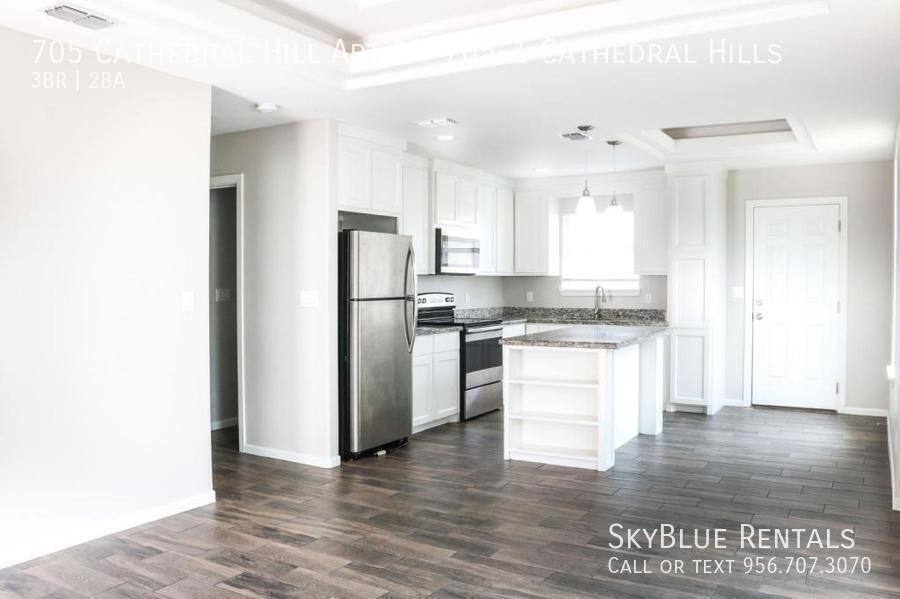 Apartment for rent at 705 Cathedral Hill #1, Edinburg, TX 78541